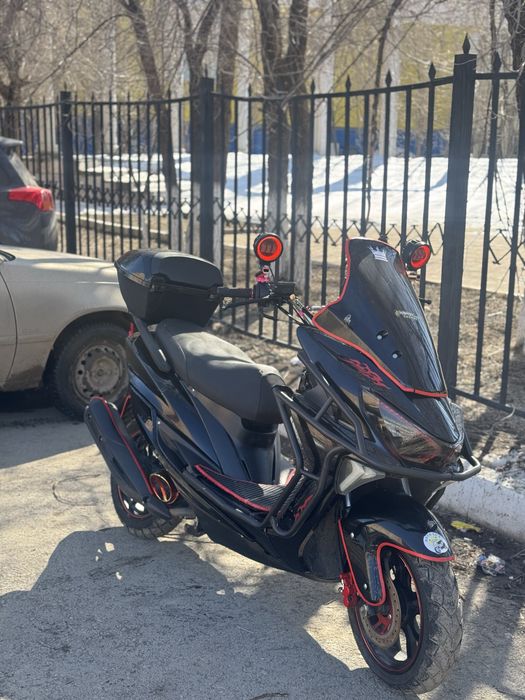 Мопед макси.