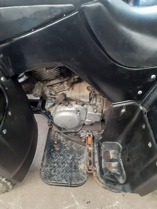 Vând atv Loncin 230