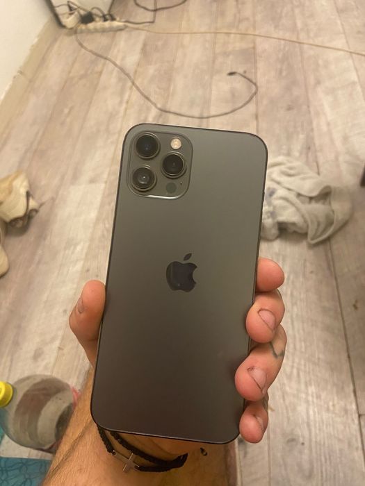 Vand iphone 12 pro max aspect 8/10 functioneaza 10/10 sau schimb