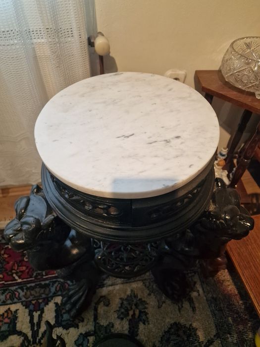 Masa sculptata manual !