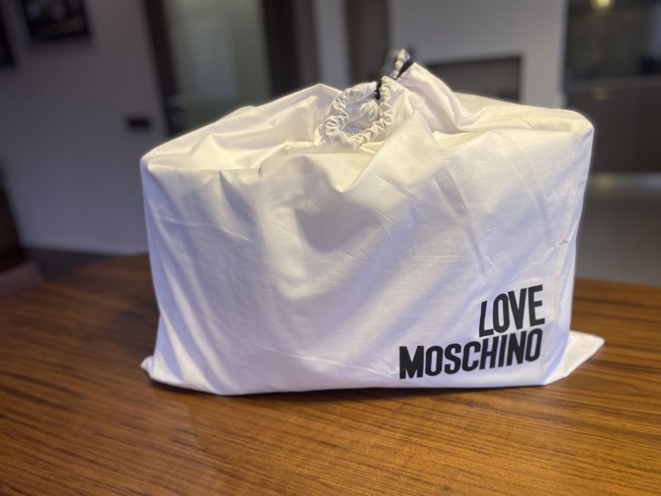 Чанта Love Moschino