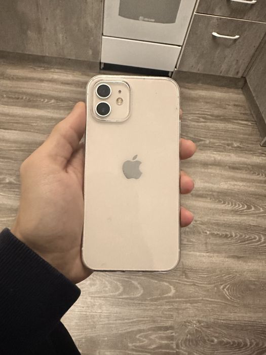 айфон 12 в идеальном состояние