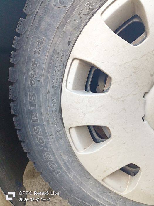 Продам Зимние шины