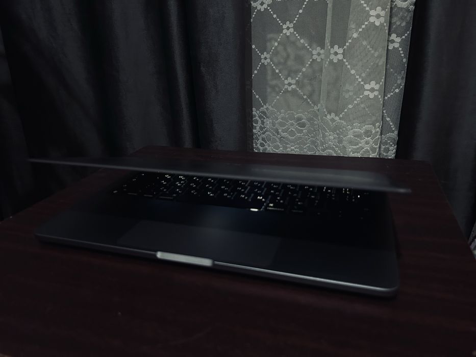 MacBook pro m1 с гарантией