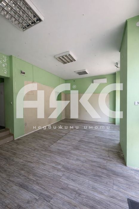 Помещение под наем в Центъра до МЕТРОСТАНЦИЯ