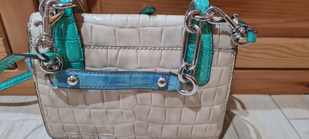 ПРОМОЦИЯ!!!Оригинална чанта Guess