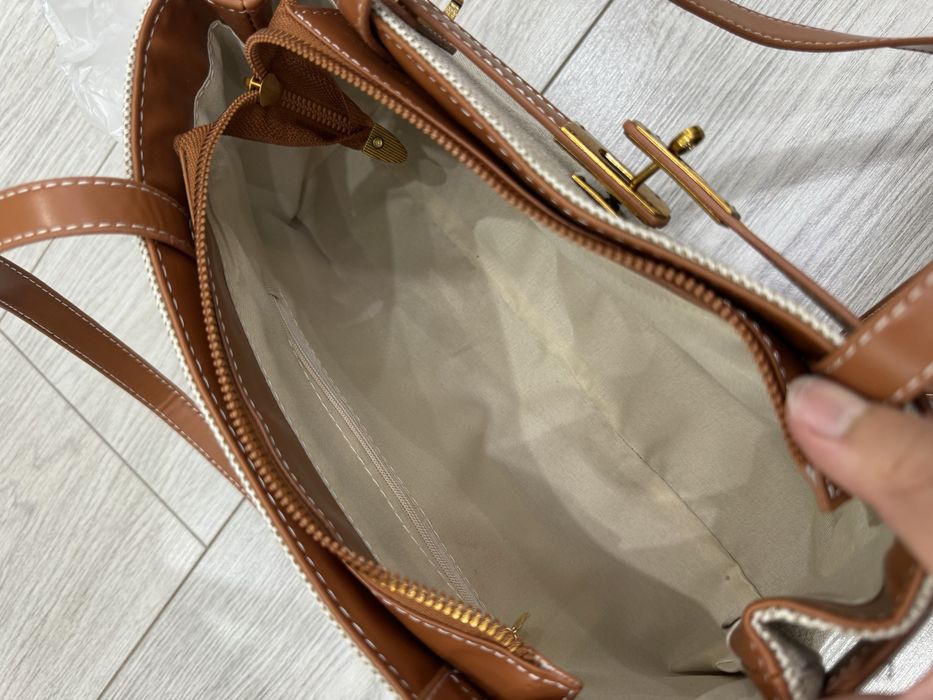 Сумка в виде бренда Hermes