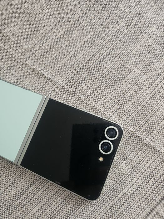 Samsung Z flip 6
