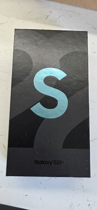 Продавам Galaxy S 22+