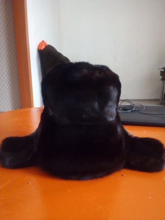 Продам шапку ушанку норка