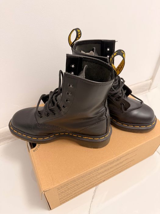 Dr Martens 1460 originale, piele naturală,marime 36, stare foarte buna