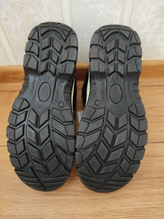 Продам Ботинки Новые