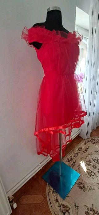 Rochie rosie eleganta