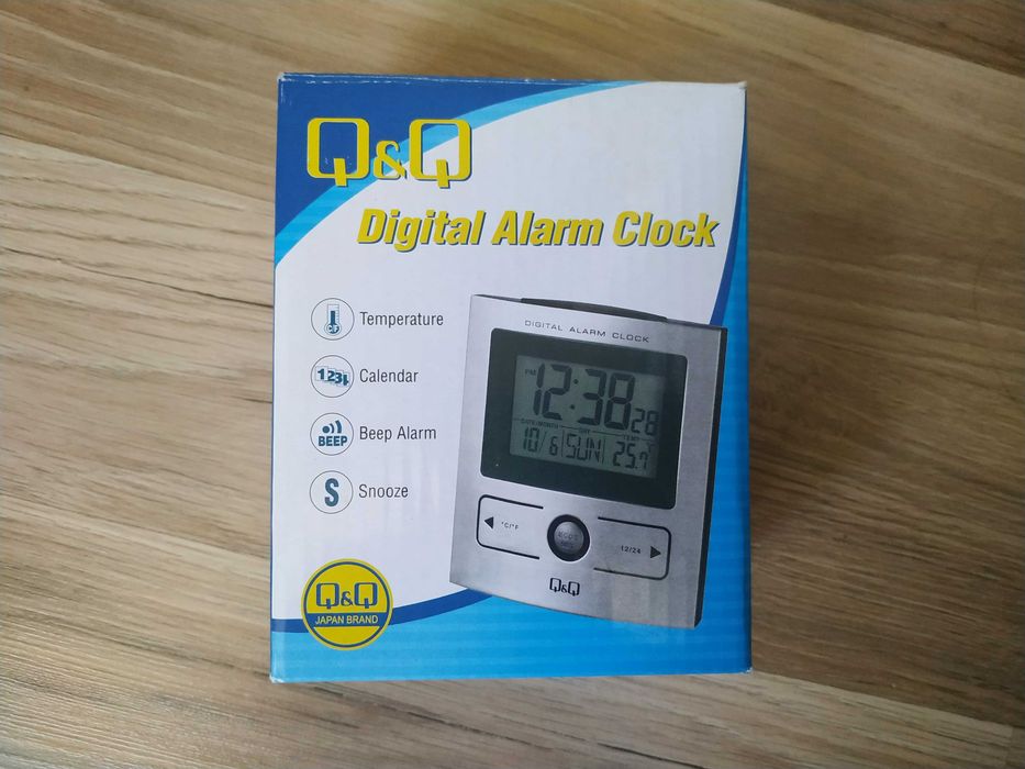 Дигитален часовник будилник