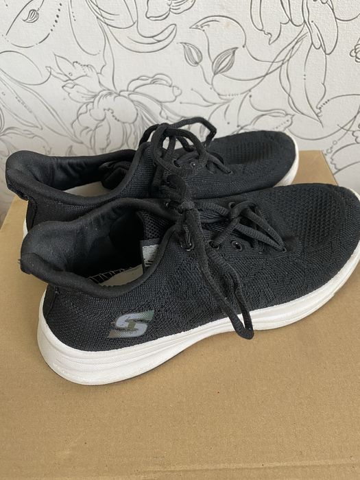 Кроссовки доя девочки