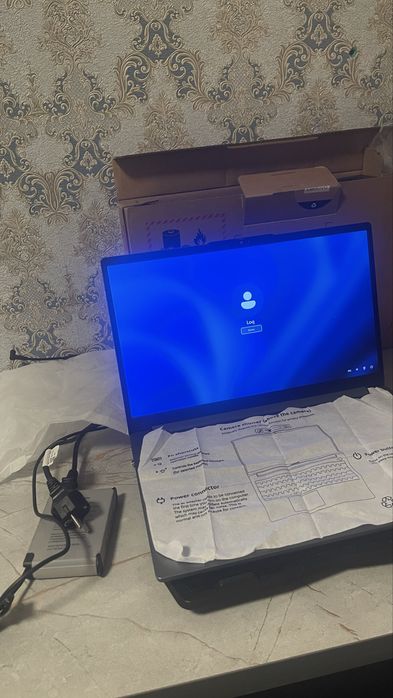 Lenovo LOQ 15 ARP9 RAM 12GB GPU RTX4050 SSD: 512GB NVMe