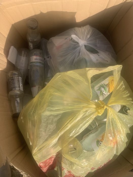 Баночки разные отдам даром самовывоз