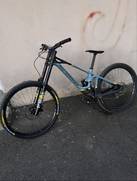 Bicicleta Mondraker Summum Carbon R