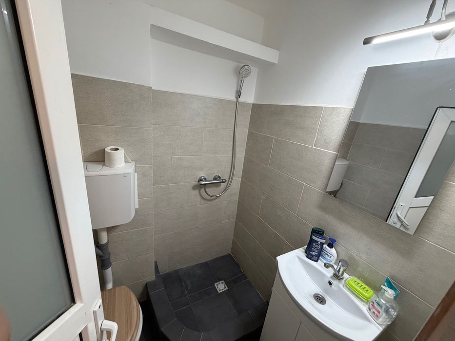 Închiriez apartament 1 cameră decomandat