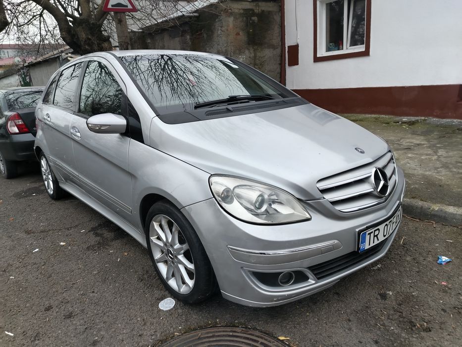 Vând Mercedes clasa B 20 d an 2007