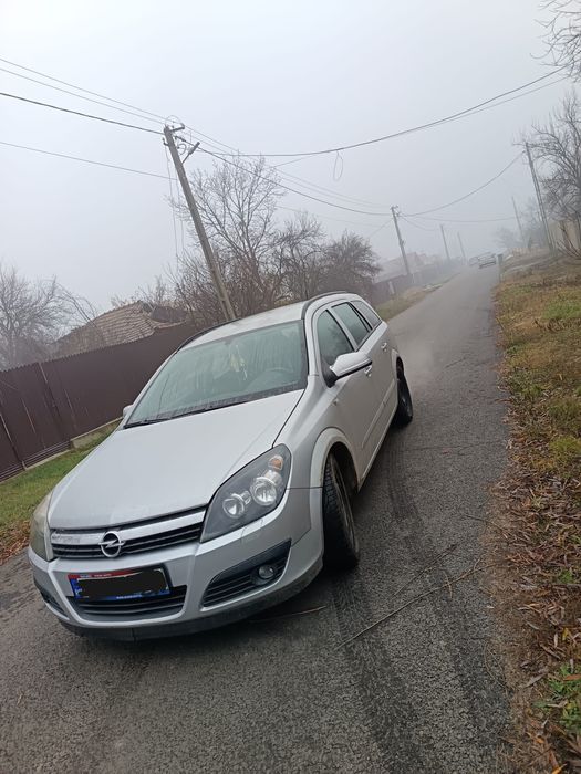 Vand sau schimb Opel astra h
An fabricație 2006
In stare foarte bună d