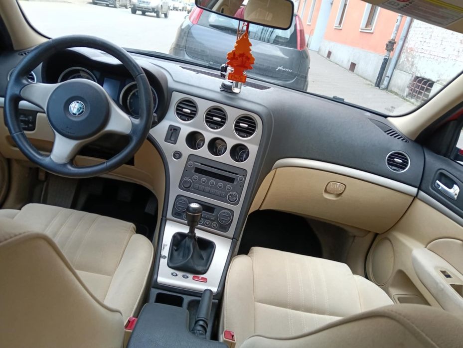 Vând alfa Romeo 159 1.9 dizal distribuție schimbata injectoare recondiționate