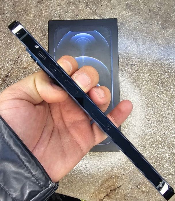 iPhone 12 Pro Max 128 GB karobka