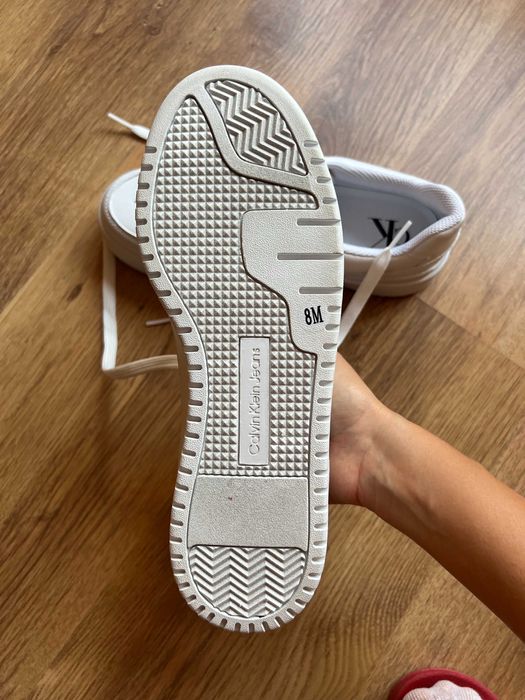 Calvin Klein бели маратонки