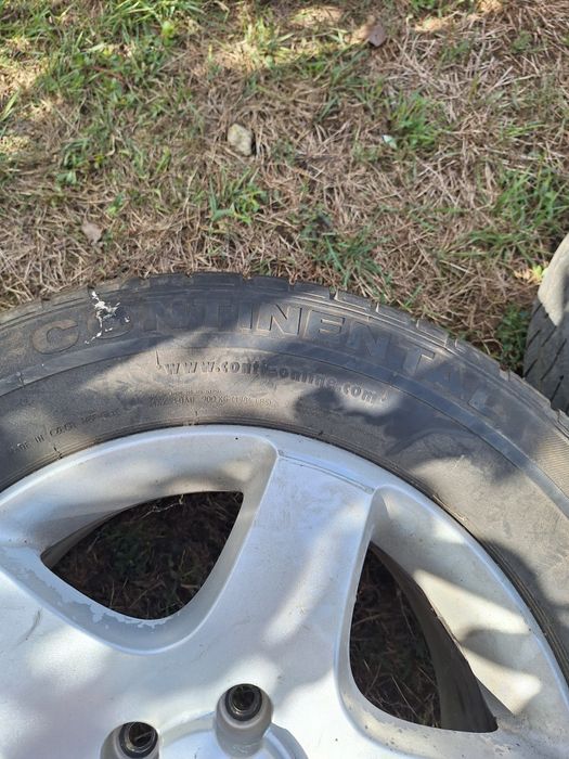 Vand genti cu cauciucuri