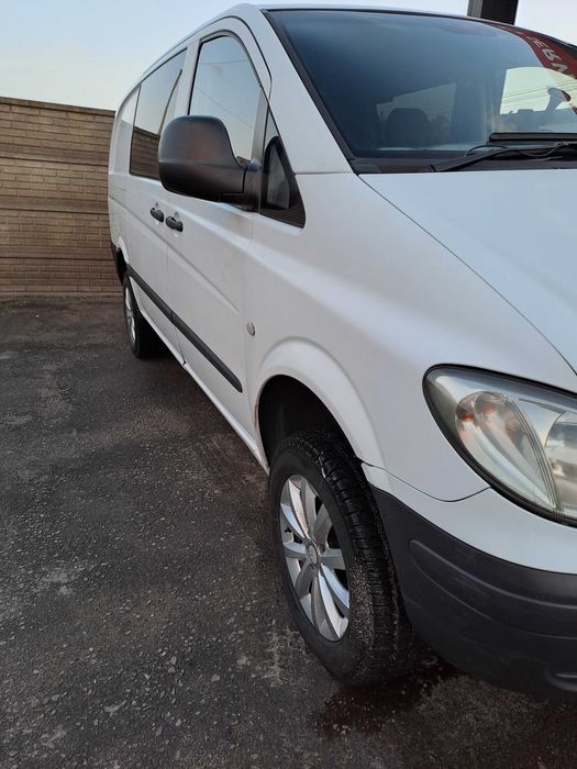 Mercedes vito 4x4 5 locuri plus marfa