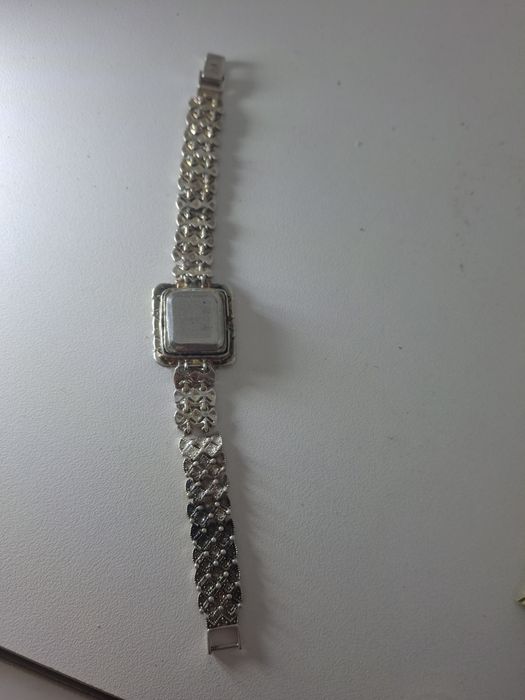 Продам  часы серебро