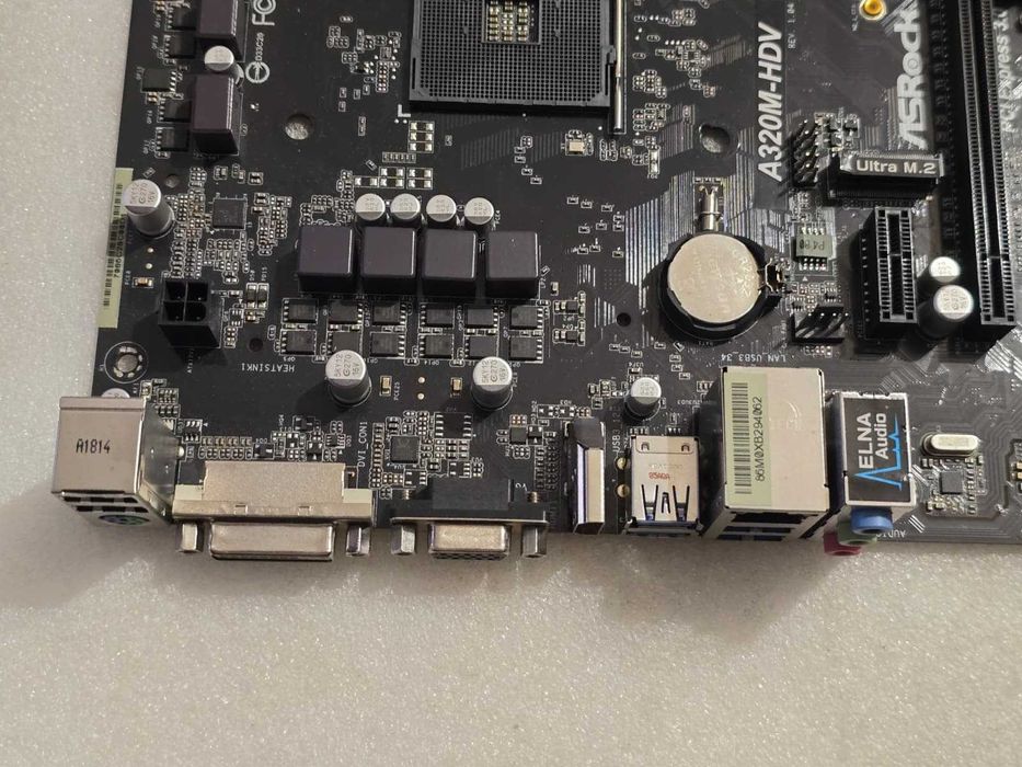 Placa de baza ASRock A320M-HDV, Socket AM4, DDR4, PCI-E - poze reale