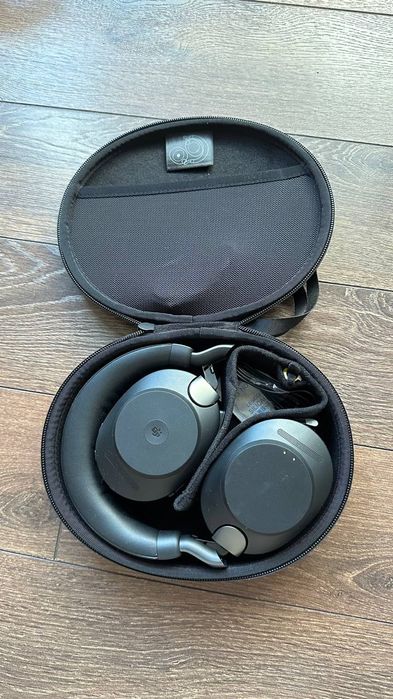 Jabra Evolve2 85 — Флагмански слушалки 2-в-1