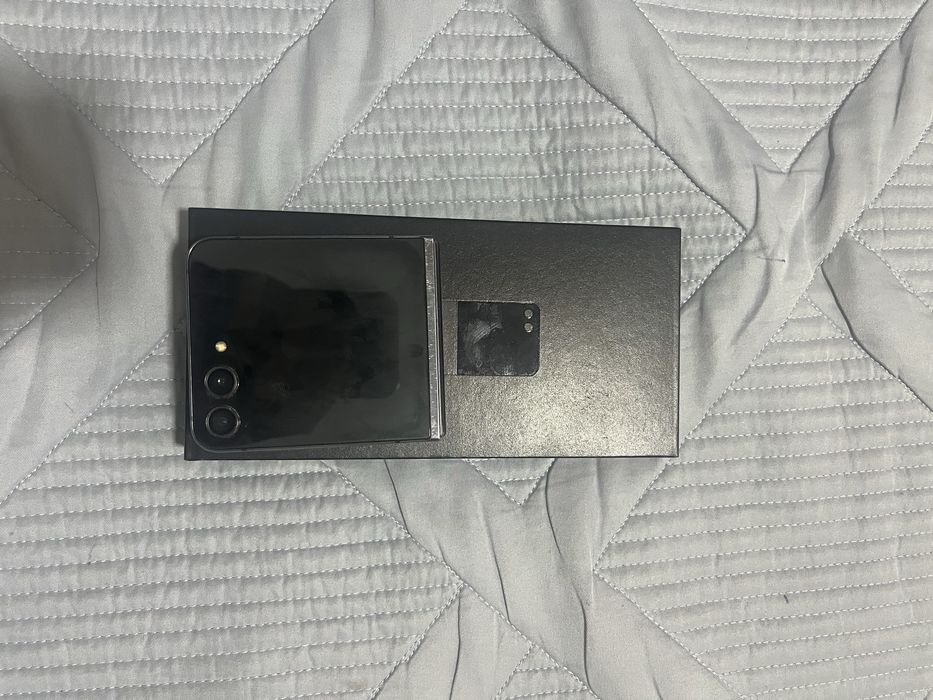 Samsung z flip 5 256gb