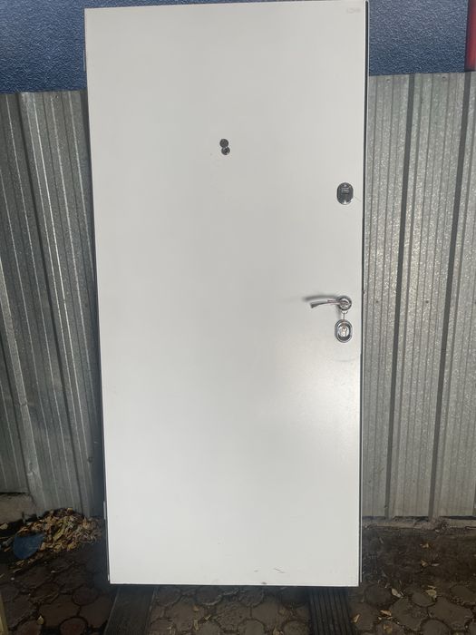 Дверь для кассовой комнаты