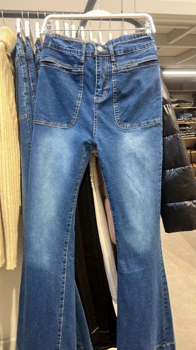 Продам джинсы клеш