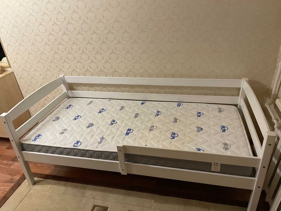 Продам детскую кровать