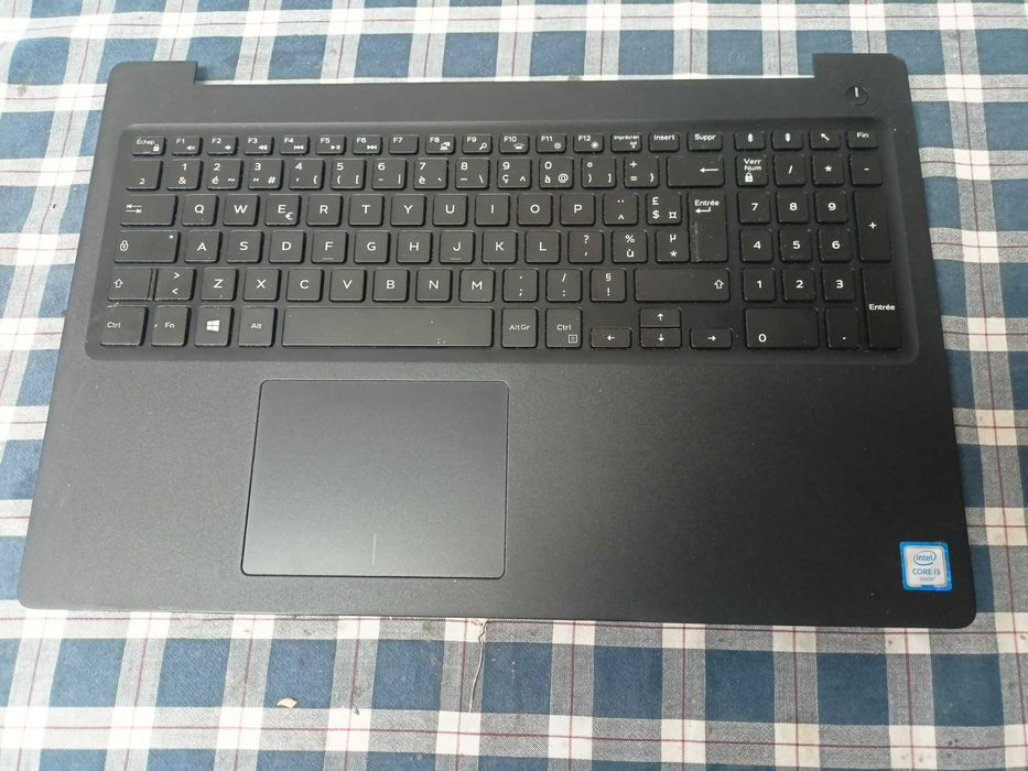 Elemente Dell Latitude 3590