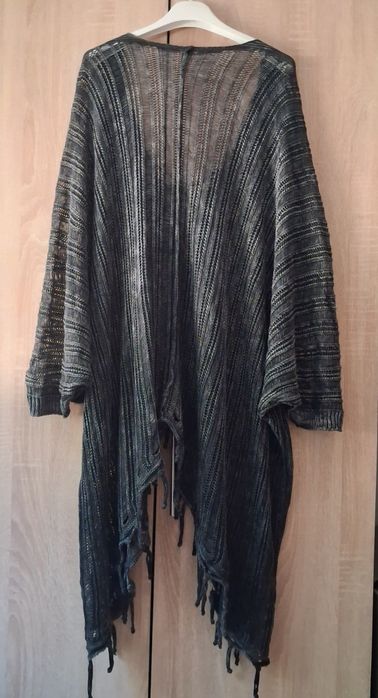 Vand poncho boho chic gri– mărime unică – 130 RON!!