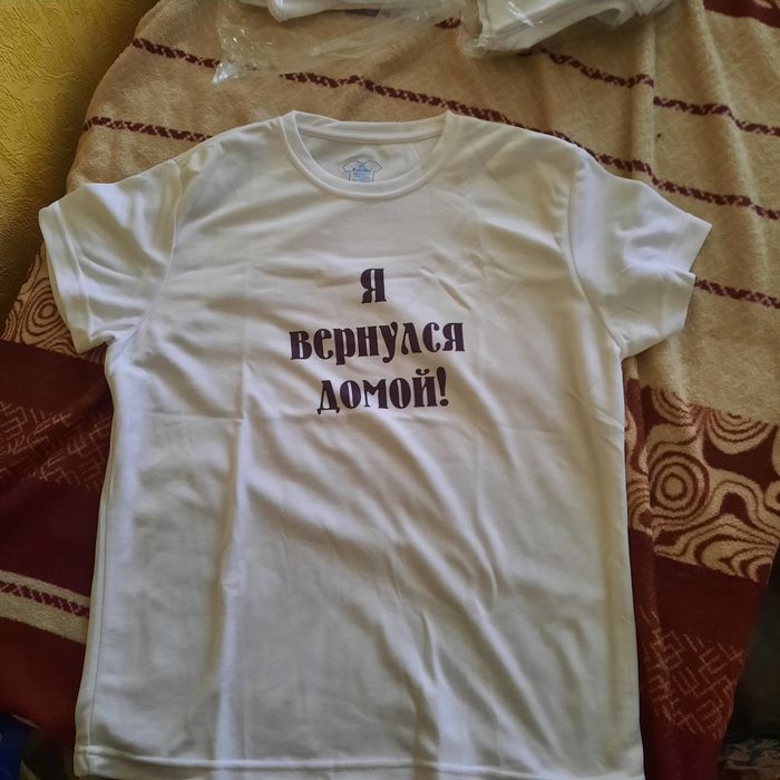 Продам новые футболки
