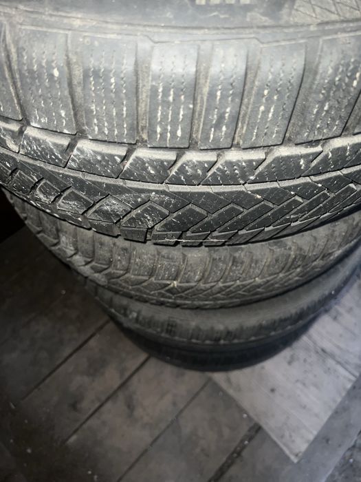 Продам резину 235x45x17r