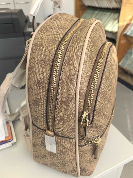 раница на GUESS нова