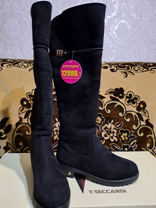 Продам новые зимние сапоги