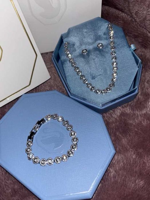 Set Swarovski Angelic Argintiu - Colier/Bratara/Cercei