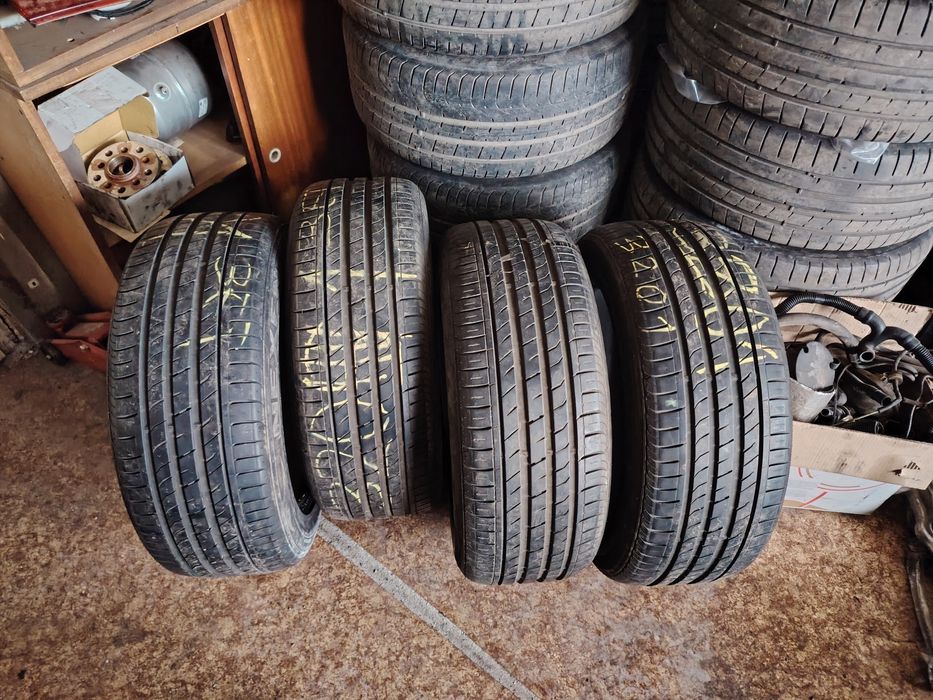 Летни гуми 235/55 /17 Nexen