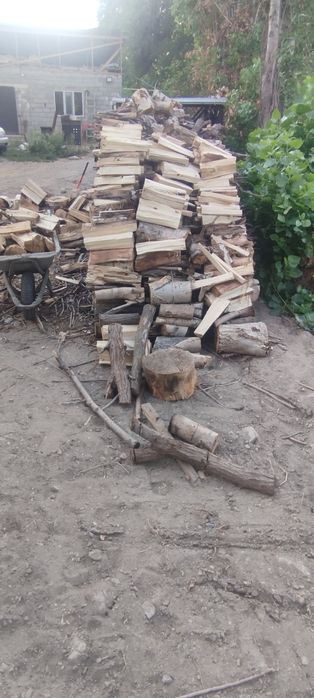 Продам все эти дрова без доставки