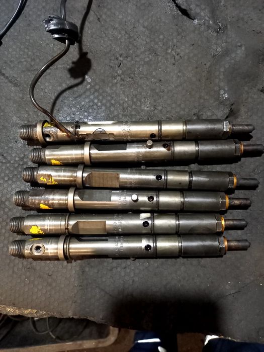Форсунки топливные на Ауди 2.5TDI из Германии