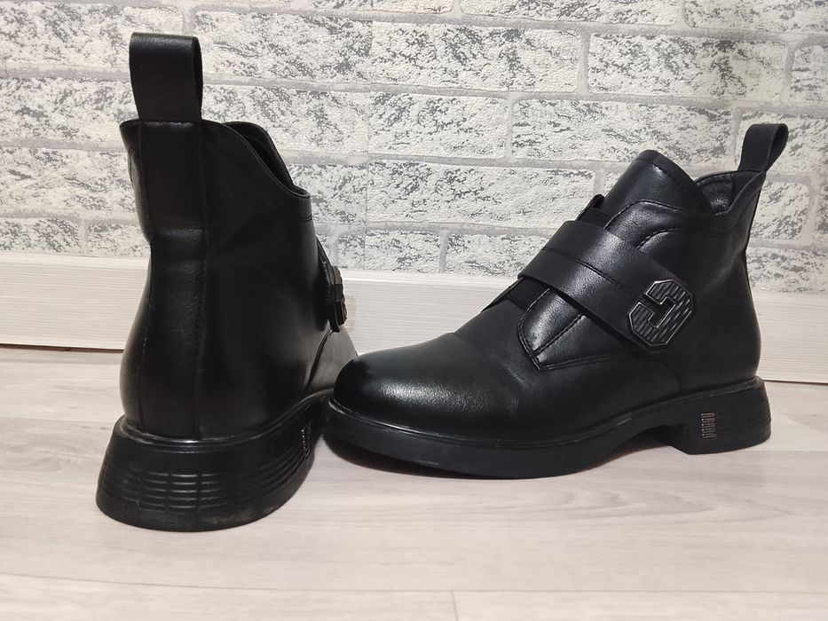 Продам Женскую обувь.