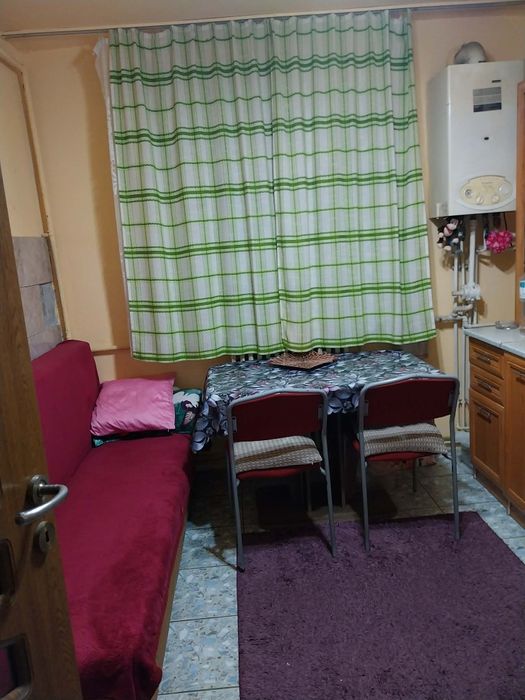 Vând garsonieră  mobilată