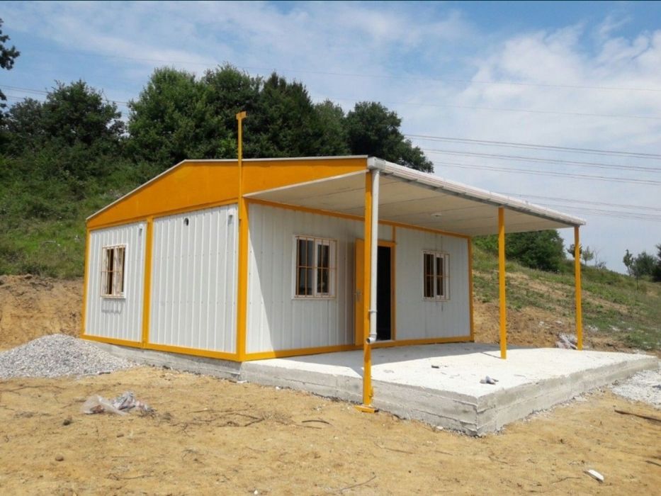 Casele din panouri termoizolante sunt apreciate pentru simplitatea montajului, rentabilitate și rezistența 

Construim case